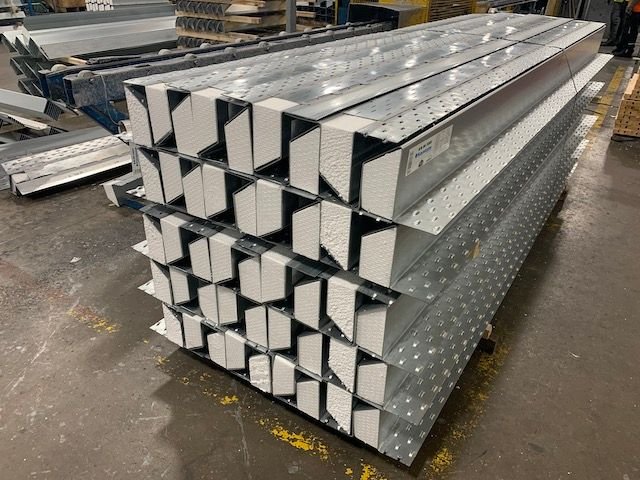 Kaystone lintels