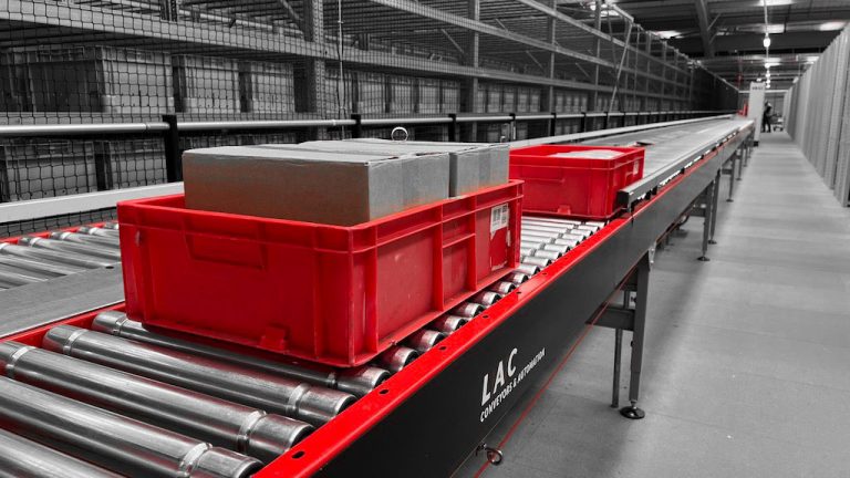 LAC Logistics Automation zone pick, turn-key multi-floor order fulfilment and replenishment solution for Hachette UK Distribution
