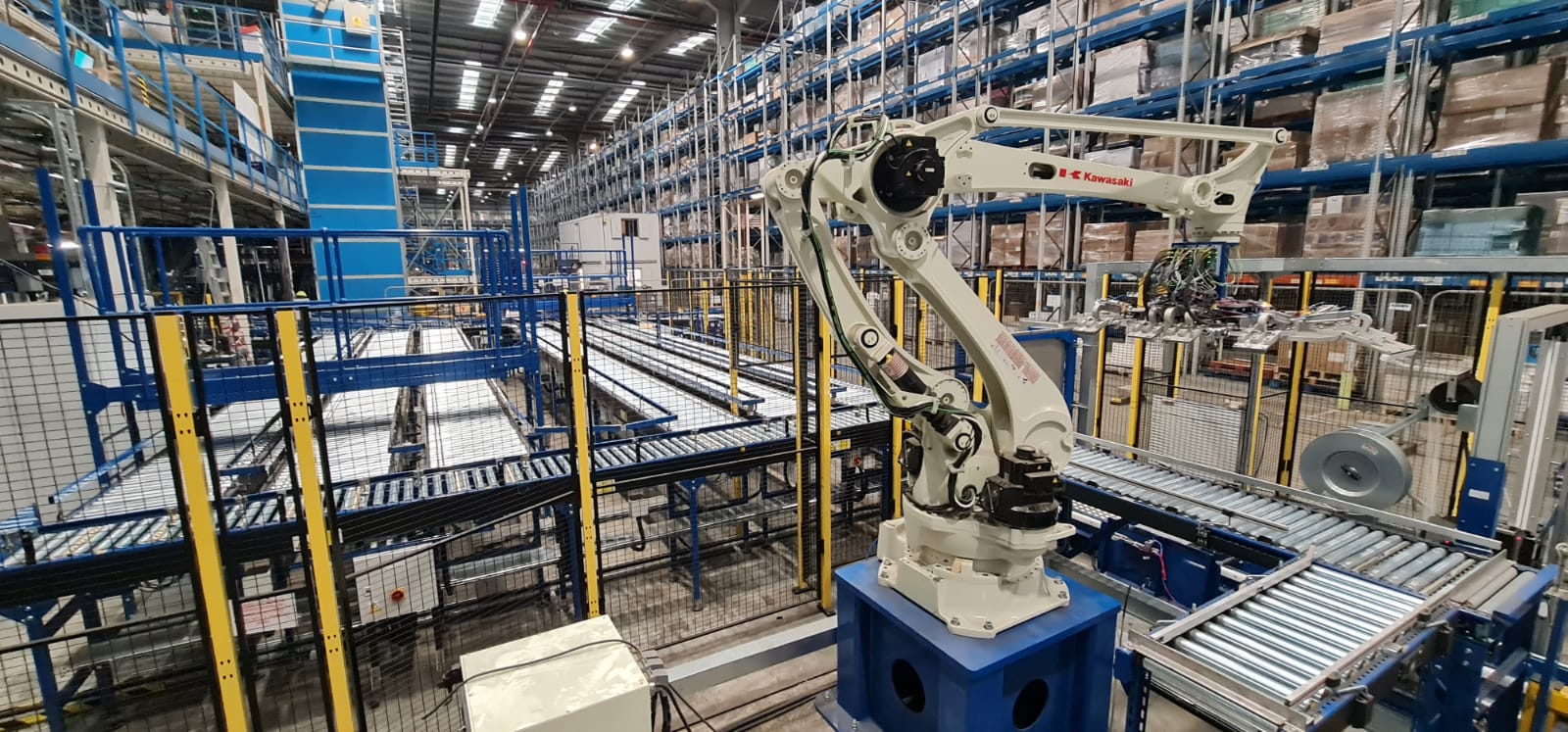 Robotic palletising in warehouse